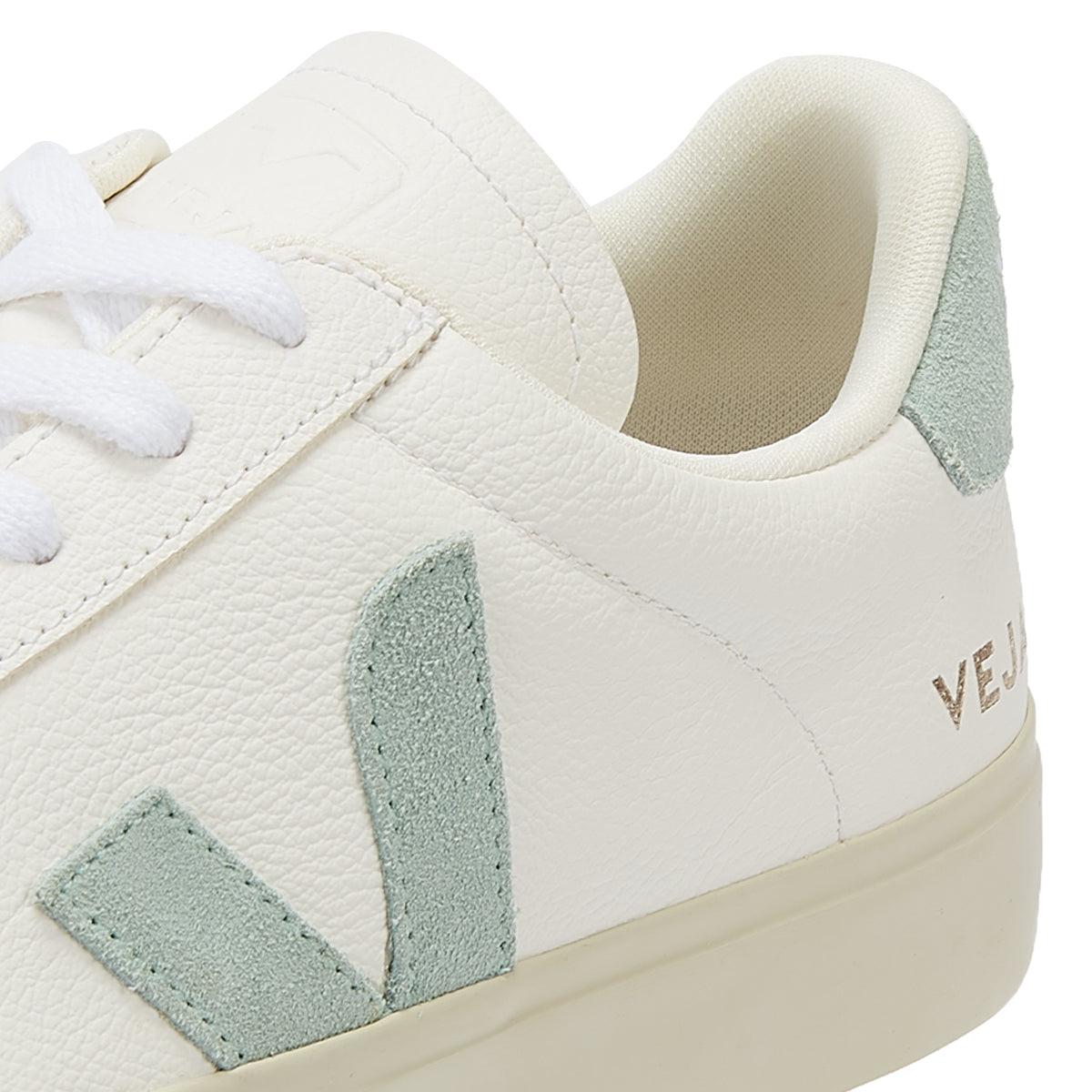 Veja deals campo trainers