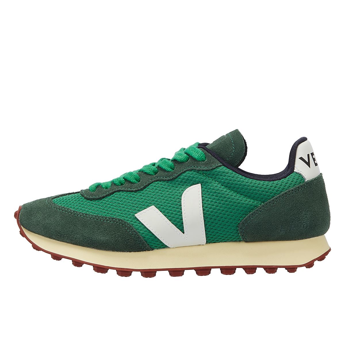 Veja on sale green trainers